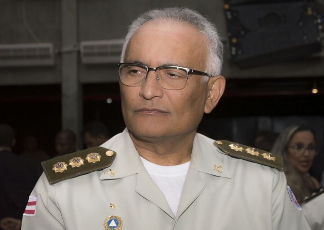 ‘Se eu chego na hora iria arrancá-lo do trio’, diz coronel sobre Igor Kannário na Micareta