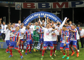Com muita raça em campo e apoio da torcida, Bahia conquista o Tri do Nordeste (Veja o vídeo do show da torcida)