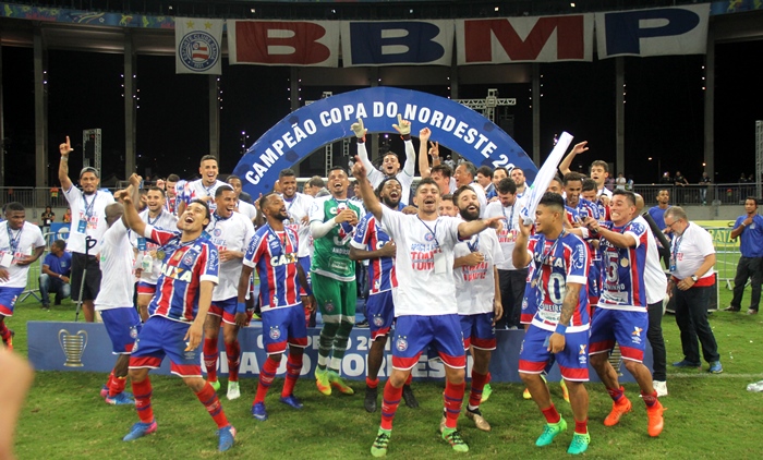 Com muita raça em campo e apoio da torcida, Bahia conquista o Tri do Nordeste (Veja o vídeo do show da torcida)