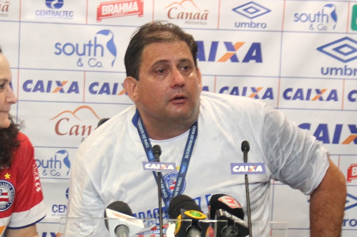 Reunião entre Guto e dirigentes do Inter deve selar saída de treinador do Bahia