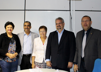 Membros da Comissão de Direitos Humanos da Alba participam de reunião na Secretaria de Justiça