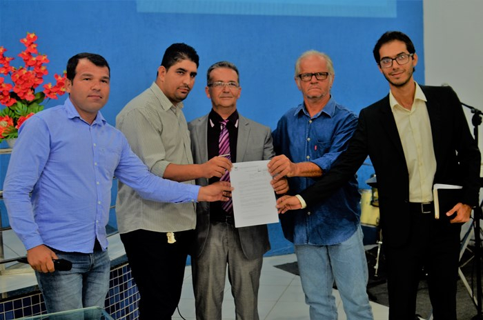 Santa Barbara – Comissão de vereadores visita igrejas e convoca evangélicos para sessão nesta segunda-feira