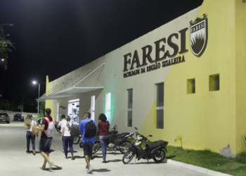 Com dois novos cursos FARESI inicia campanha do Vestibular 2017.2