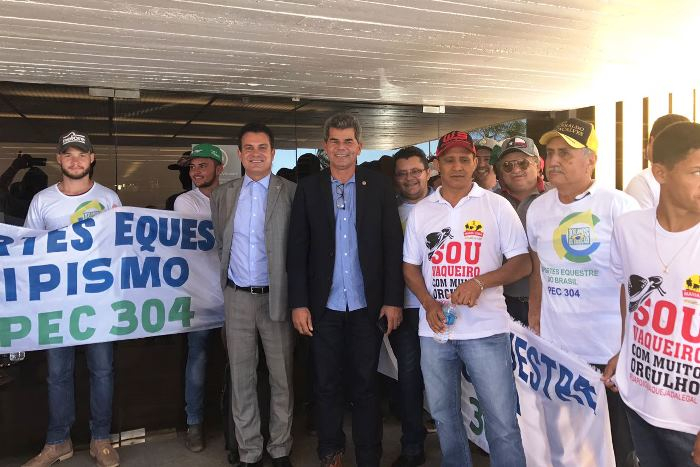 Deputado Gika Lopes esteve em Brasilia acompanhando a votação da PEC da Vaquejada