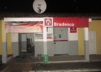 Bandidos explodem caixa eletrônico em Posto de Atendimento do Bradesco em Ichu