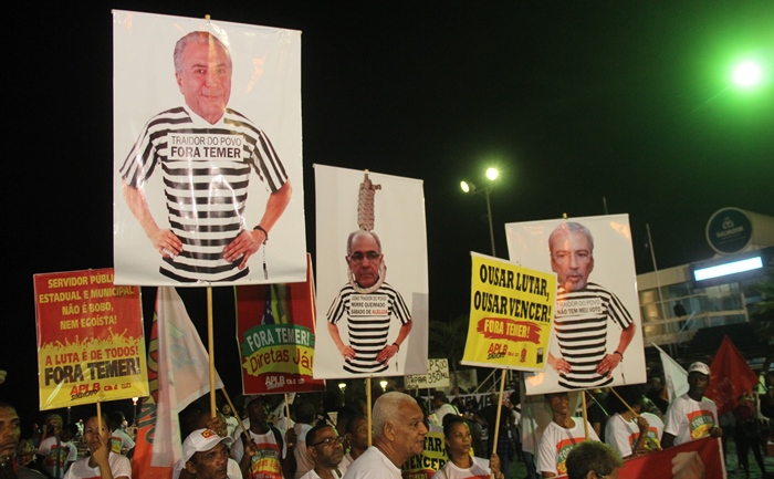 Salvador II: manifestantes vão às ruas pedirem a saída de Temer e eleições diretas