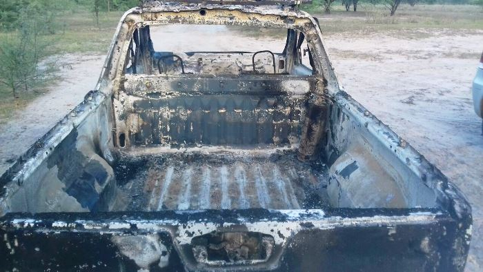 Carro tomado de assalto de gerente de distribuidora de gás é incendiado