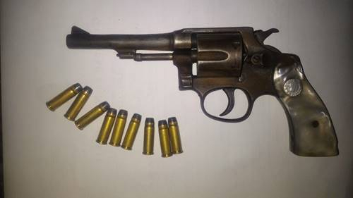 Coité: suspeito de homicídio é preso pela PM; o mesmo estava em posse de arma de fogo