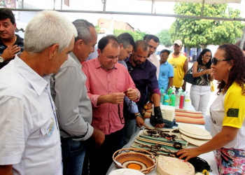 Sucesso na abertura, FEIRAFES movimenta a cidade de Valente neste sábado e fecha com grande leilão
