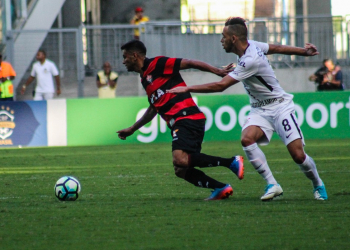 Vitória joga bem, segundo treinador, mas perde para o Corinthians na Arena Fonte Nova
