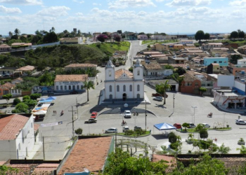 Cícero Dantas completa 142 anos e é lembrada por Fátima Nunes