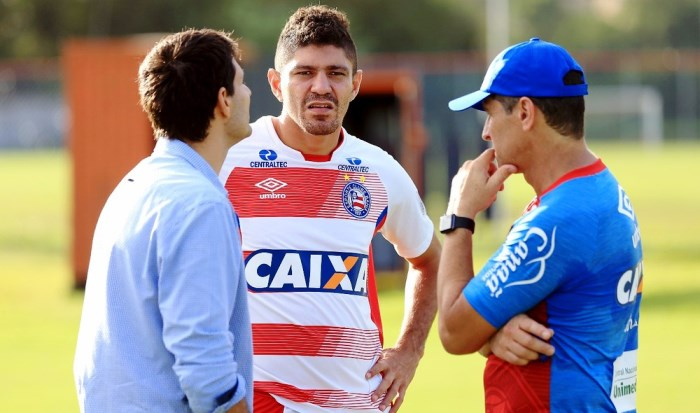 Com retorno de Edson, Bahia divulga lista de relacionados para jogo contra o Grêmio