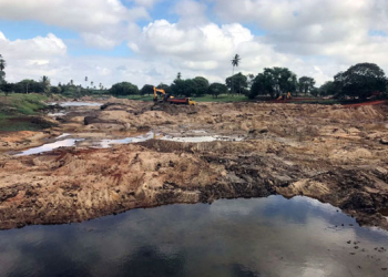 Limpeza de barragem que abastece Queimadas e Santaluz está avançada, informa Embasa