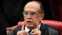 Avião em que estava Gilmar Mendes sofre pane e volta a Brasília