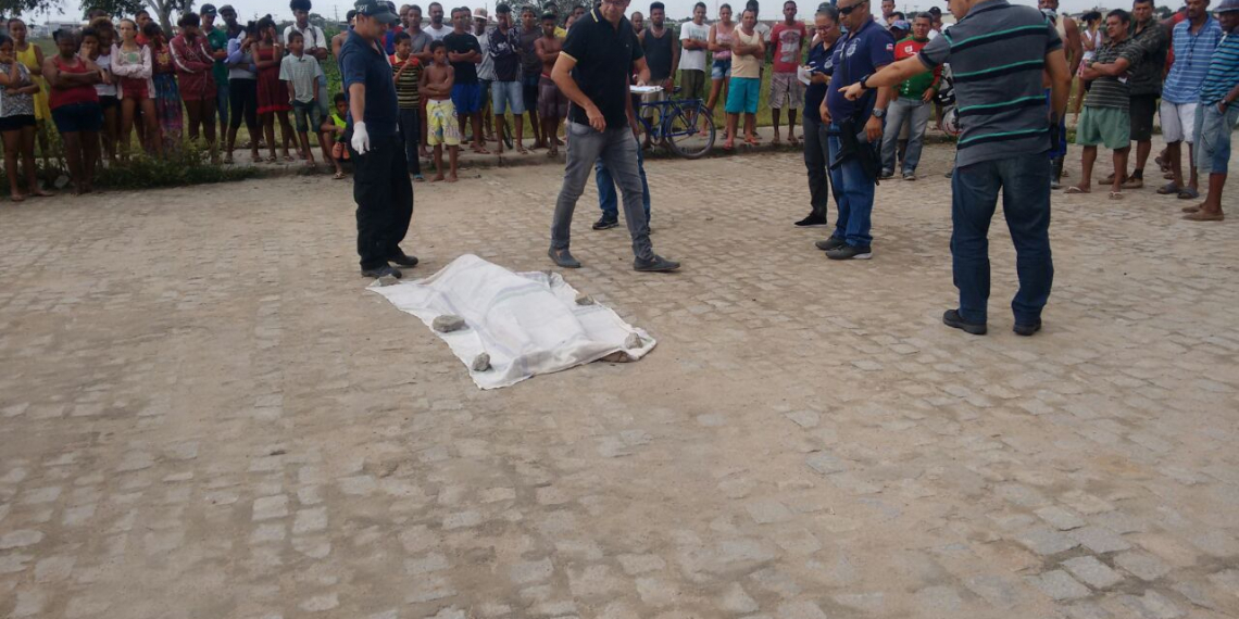 Jovem é assassinado enquanto jogava futebol