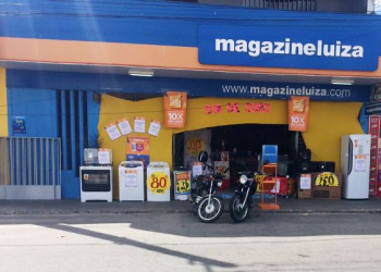 Coité – Homem arromba loja e furta dezenas de celulares; mas é preso em flagrante pela PM