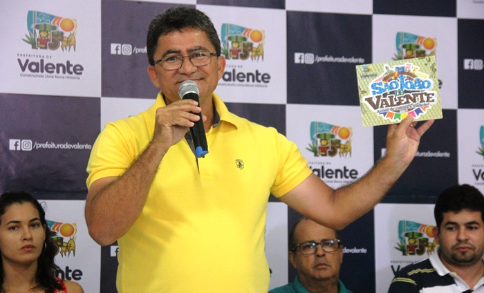 Prefeito Marcos Adriano reúne a imprensa para apresentar as atrações do São João de Valente