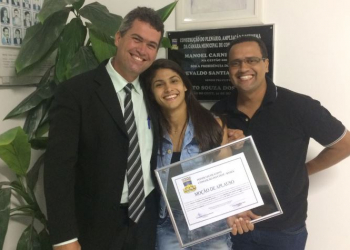 Lutadora Michele Oliveira recebe Moção de Aplauso na Câmara Municipal de Coité
