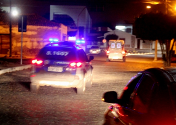 Coité – Policia escolta ambulância em transferência de vítima de tentativa de homicídio