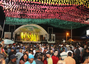 São João de Riachão terá a irreverência de Sandro Becker e a Pizadinha de Brega & Vinho hoje