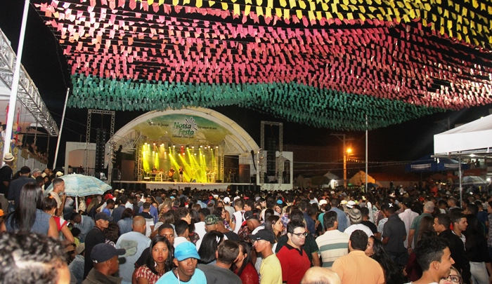 São João de Riachão terá a irreverência de Sandro Becker e a Pizadinha de Brega & Vinho hoje