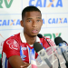 Titular contra o Fla, Matheus Sales mira sequência e triunfo no clássico com o Vitória