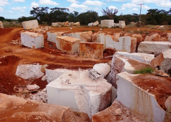 MP pede R$ 72 milhões em indenizações por danos ambientais cometidos por mineradoras em Ourolândia