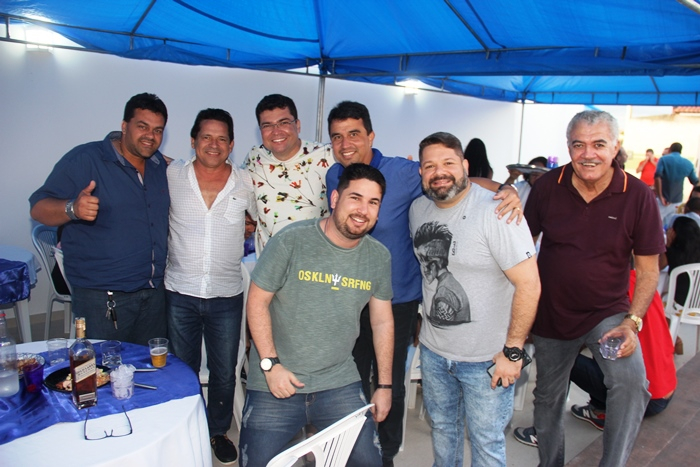 Santaluz Folia:  mantendo a tradição vice-prefeito Marcinho reúne em sua casa amigos do ramo empresarial, da música e da política