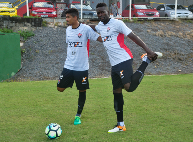 Vitória enfrenta seria dificuldade para montar sistema defensivo para o jogo contra o Palmeiras