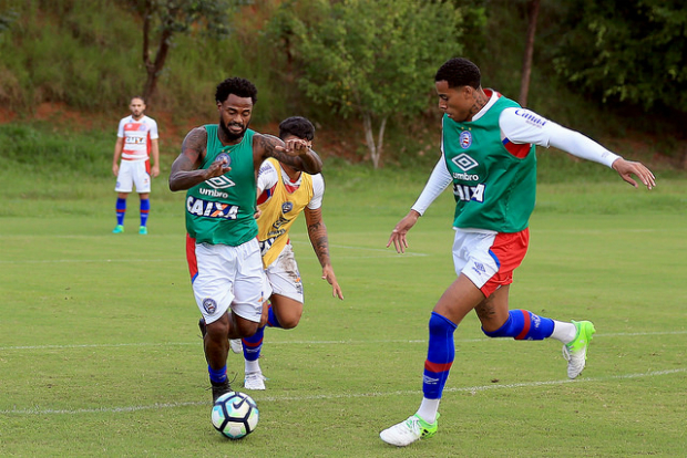 Atacante Gustavo está perto de trocar o Bahia pelo Goiás