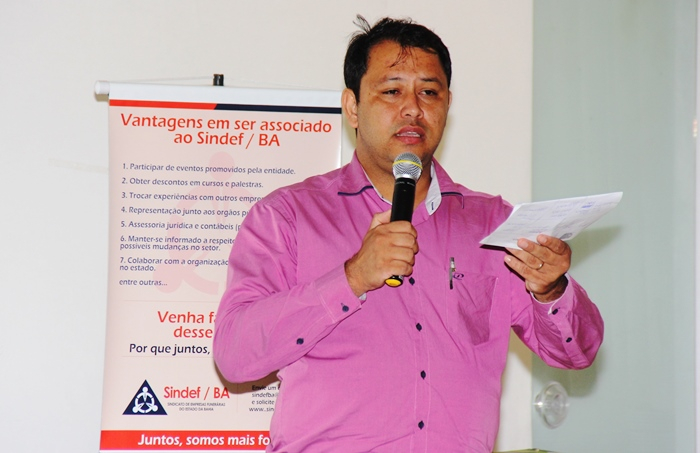 Presidente do SINDEF-BA Carlos Brandão, faz o balanço do segundo Workshop realizado em Feira de Santana