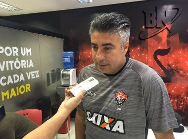 Após reunião, Vitória demite o técnico Alexandre Gallo