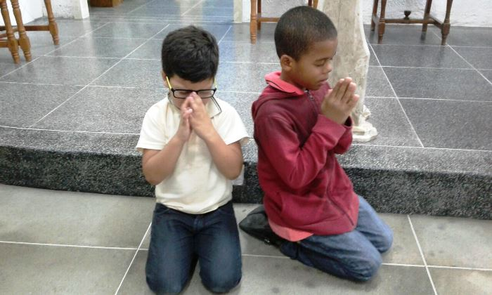 Missão católica Coité: saiba como foi o encontro com as crianças do Bairro Açudinho e os passos para consagração de uma Freira   