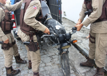 PM de Coité recupera moto roubada que foi arrematada em leilão como sucata