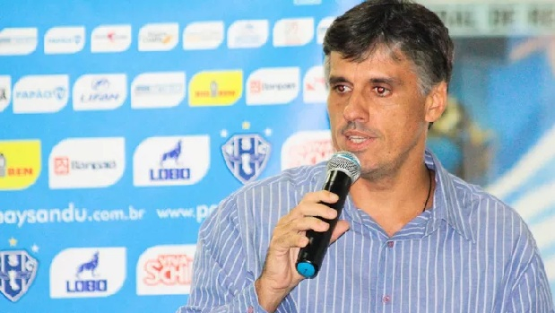 Presidente do Paysandu renuncia após ter arma colocada na cabeça