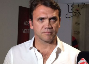 Petkovic diz que Vitória foi ‘assaltado’ pela arbitragem e promete acionar a CBF