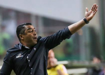 Técnico do Atlético-MG é demitido após derrota para o Bahia
