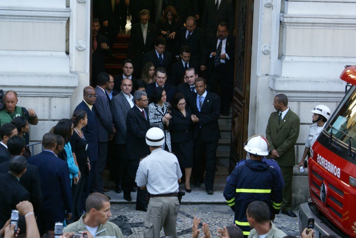 Viúva Arlete Maron de Magalhães deixando o Palácio da Aclamação | Foto: Raimundo Mascarenhas