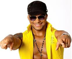 Com malária, cantor Tony Salles vai precisar fazer transfusão de sangue