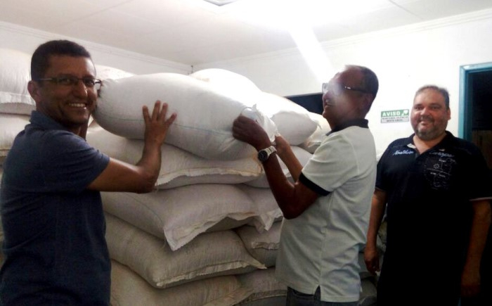 Produtores rurais de Andorinha cadastrados na Conab receberam 400 sacas de milho