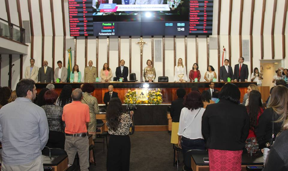 Sessão especial celebrou 10 anos do Programa Todos Pela Alfabetização- TOPA