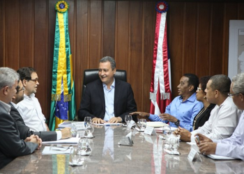 Rui atende professores e anuncia concurso com 3,4 mil vagas