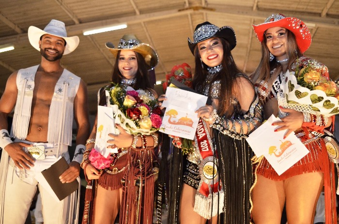 Estudante de Jacobina é eleita Rainha da Vaquejada de Serrinha 2017