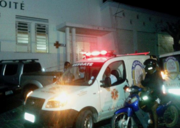 Coité – Homem é transferido em estado grave após sofrer tentativa de homicídio dentro de bar