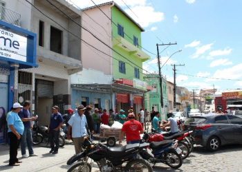 Idoso é baleado ao presenciar assalto no centro de Monte Santo