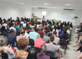 Coité – Aula Magna na FARESI abre oficialmente o semestre letivo de 2017.2