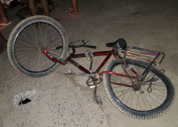 Pai e filho em bicicleta morrem após serem atropelados por moto na cidade de Barreiras, na Bahia