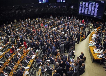 Câmara rejeita denúncia contra Michel Temer