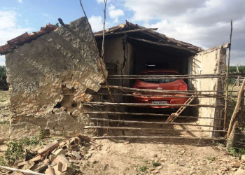 Carro de comerciante de São Gonçalo dos Campos vitima de latrocínio é encontrado em casa abandonada em Retirolândia