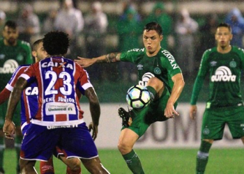 Rodrigão volta a marcar e Bahia empata com Chapecoense fora de casa